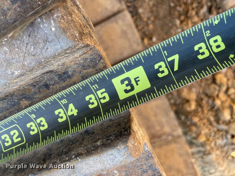 image for item NT9484 2004 Komatsu PC400LC-7L  excavator