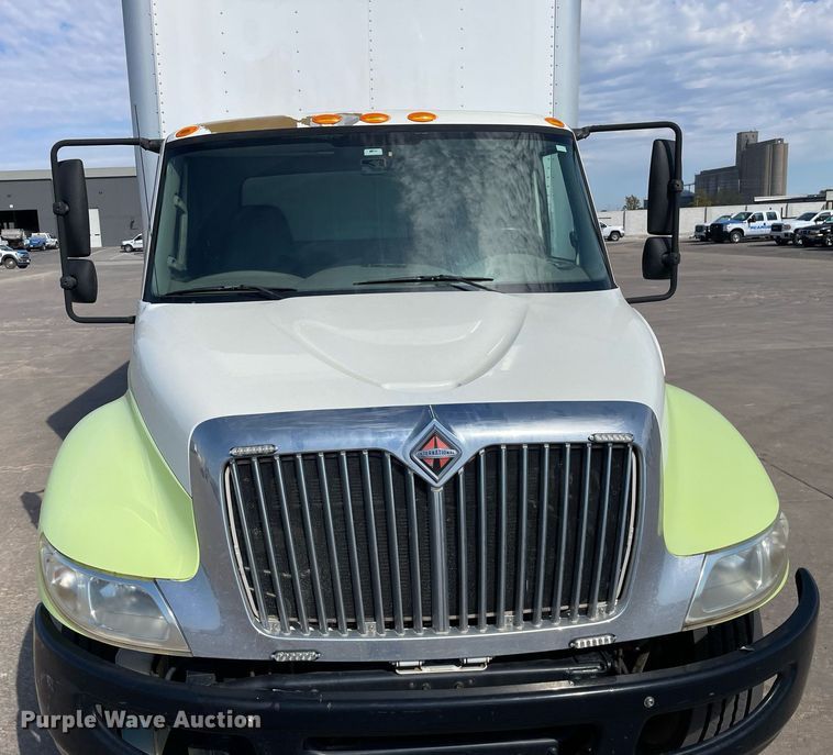 image for item NX9873 2013 International 4300  box truck with fuel/lube system