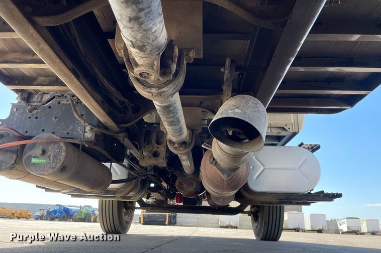 image for item NX9873 2013 International 4300  box truck with fuel/lube system