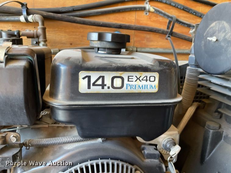 image for item NX9873 2013 International 4300  box truck with fuel/lube system