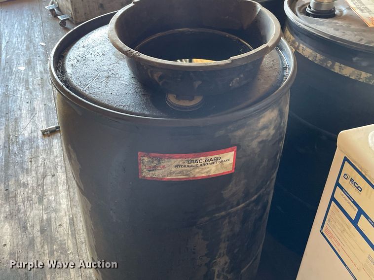 image for item NX9873 2013 International 4300  box truck with fuel/lube system