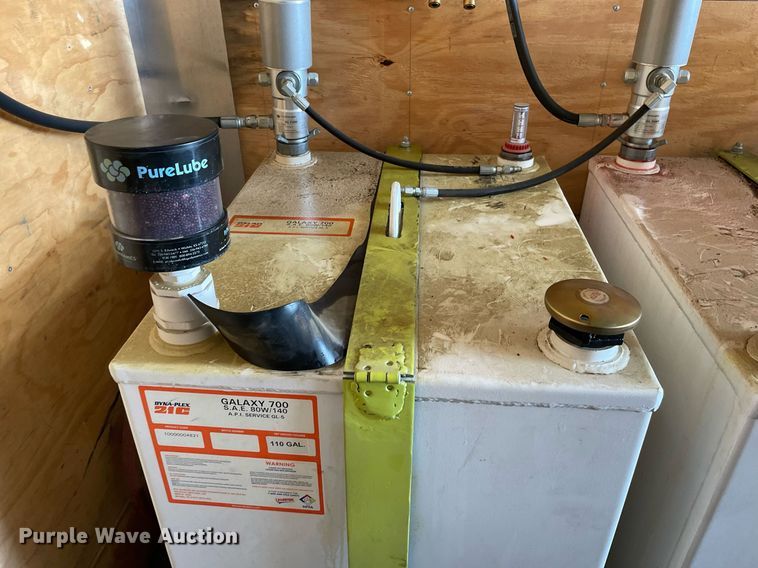 image for item NX9873 2013 International 4300  box truck with fuel/lube system