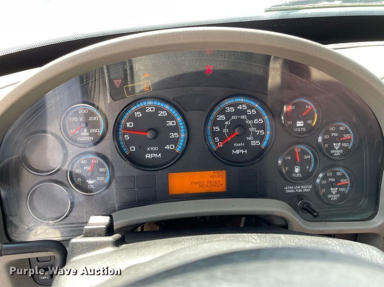 image for item NX9873 2013 International 4300  box truck with fuel/lube system