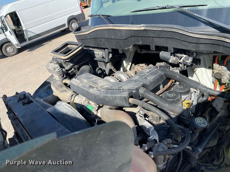 image for item NX9873 2013 International 4300  box truck with fuel/lube system