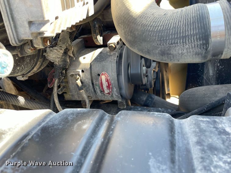 image for item NX9873 2013 International 4300  box truck with fuel/lube system