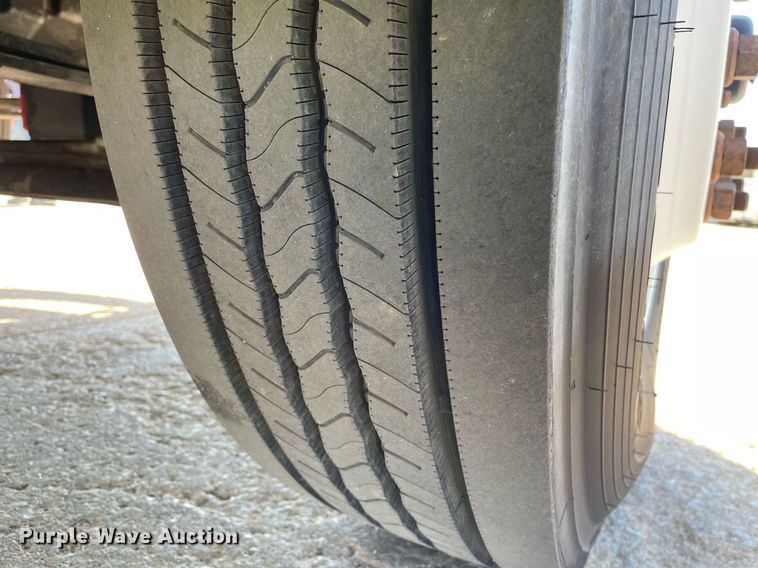 image for item NX9873 2013 International 4300  box truck with fuel/lube system