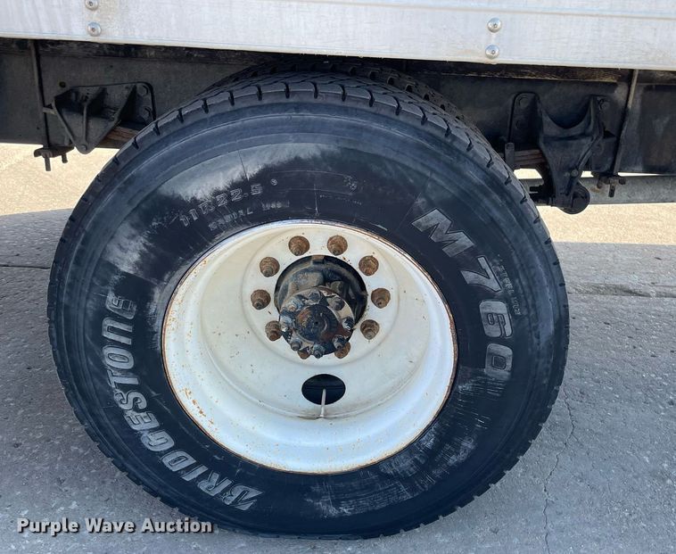 image for item NX9873 2013 International 4300  box truck with fuel/lube system