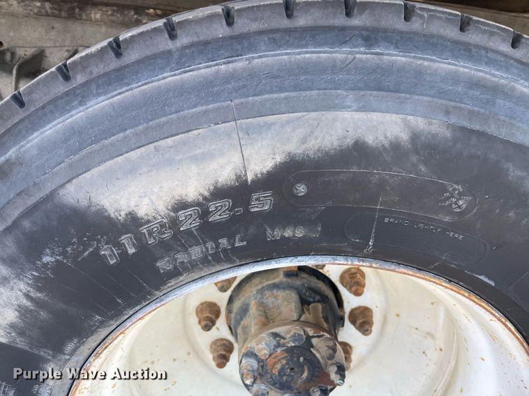 image for item NX9873 2013 International 4300  box truck with fuel/lube system