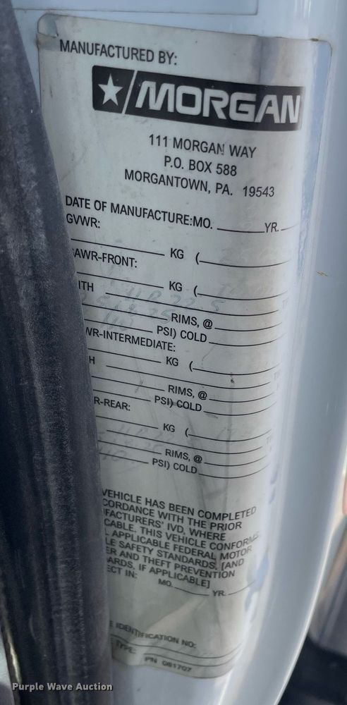 image for item NX9873 2013 International 4300  box truck with fuel/lube system