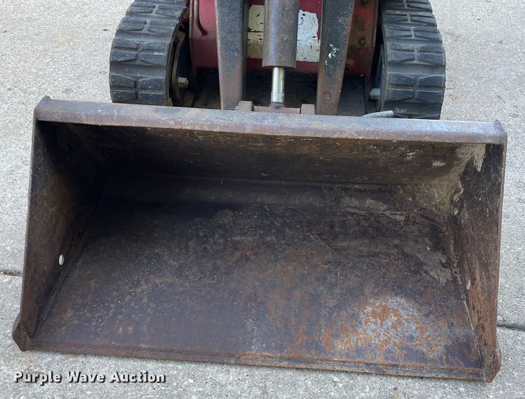 image for item NX9912 2004 Toro Dingo TX413  compact utility loader