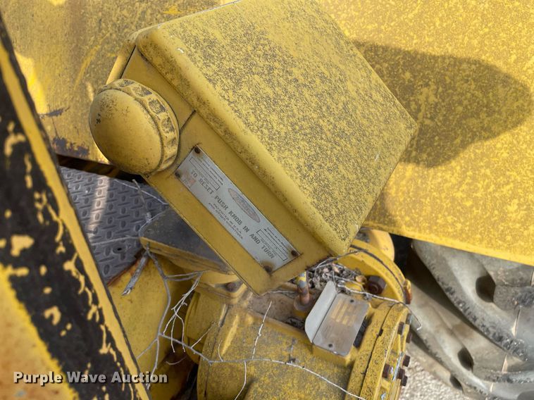 image for item NX9959 Pettibone SM-710  soil stabilizer / recycler