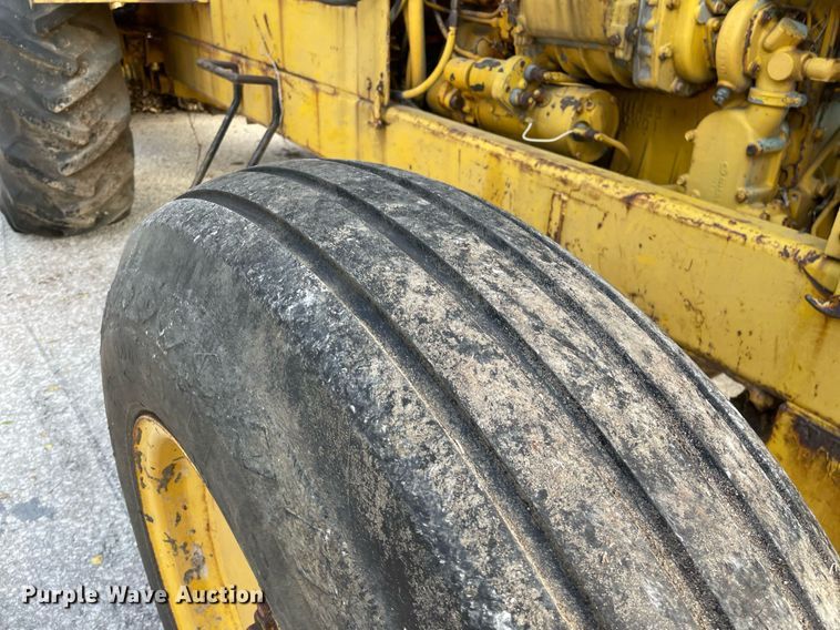 image for item NX9959 Pettibone SM-710  soil stabilizer / recycler