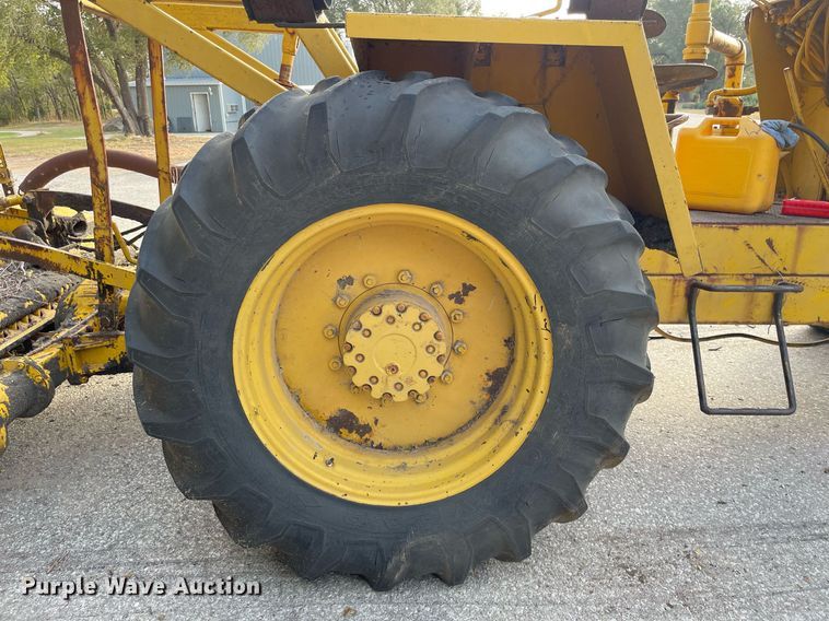 image for item NX9959 Pettibone SM-710  soil stabilizer / recycler