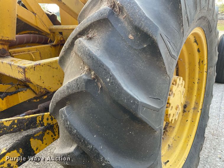 image for item NX9959 Pettibone SM-710  soil stabilizer / recycler