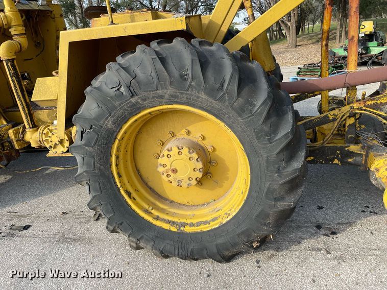 image for item NX9959 Pettibone SM-710  soil stabilizer / recycler