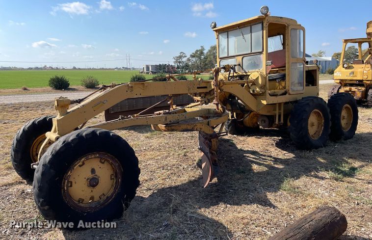 image for item NX9964 Caterpillar 112  rigid frame motor grader