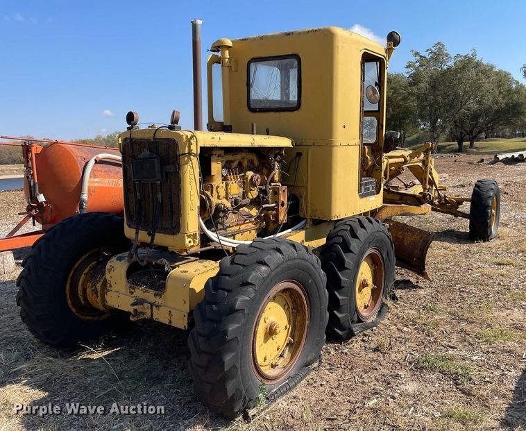 image for item NX9964 Caterpillar 112  rigid frame motor grader