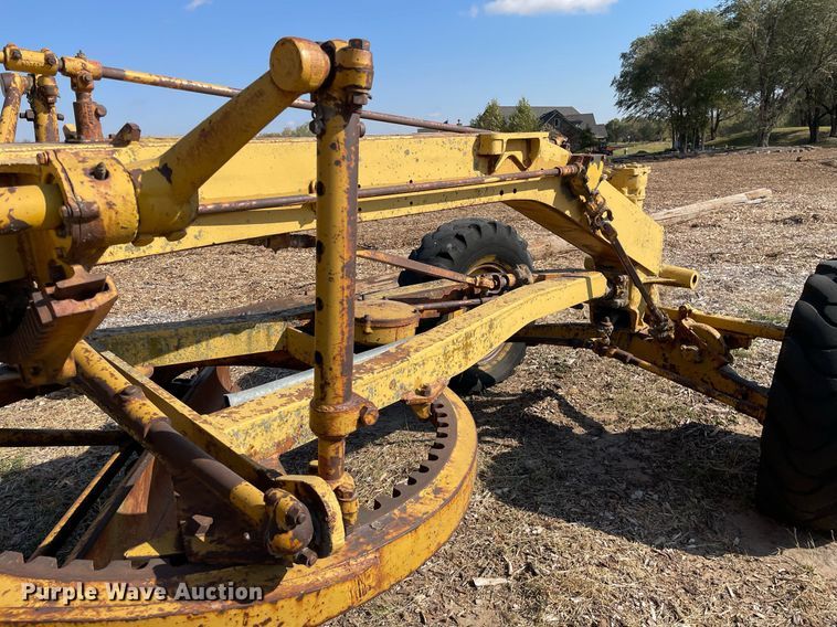 image for item NX9964 Caterpillar 112  rigid frame motor grader