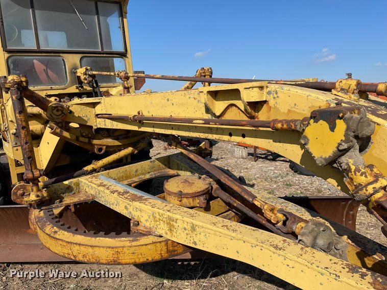 image for item NX9964 Caterpillar 112  rigid frame motor grader