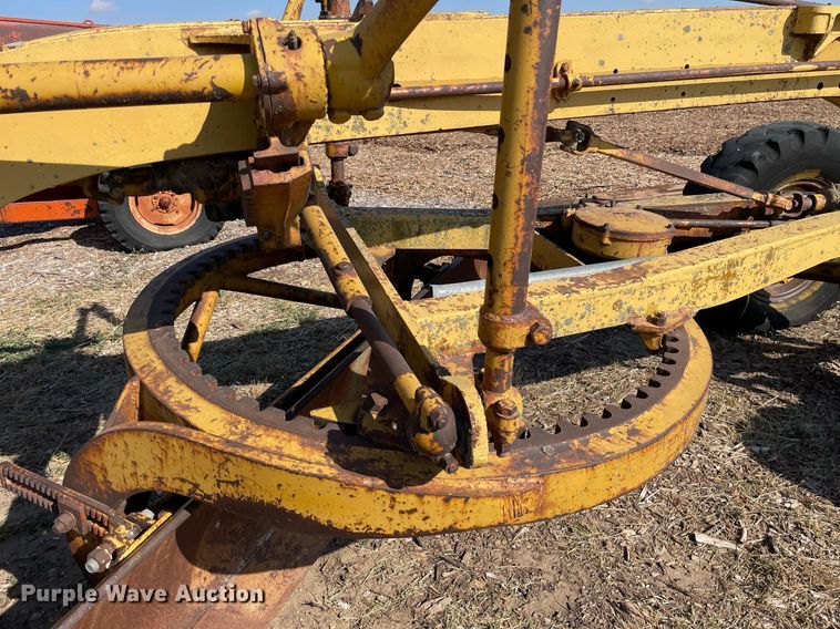 image for item NX9964 Caterpillar 112  rigid frame motor grader