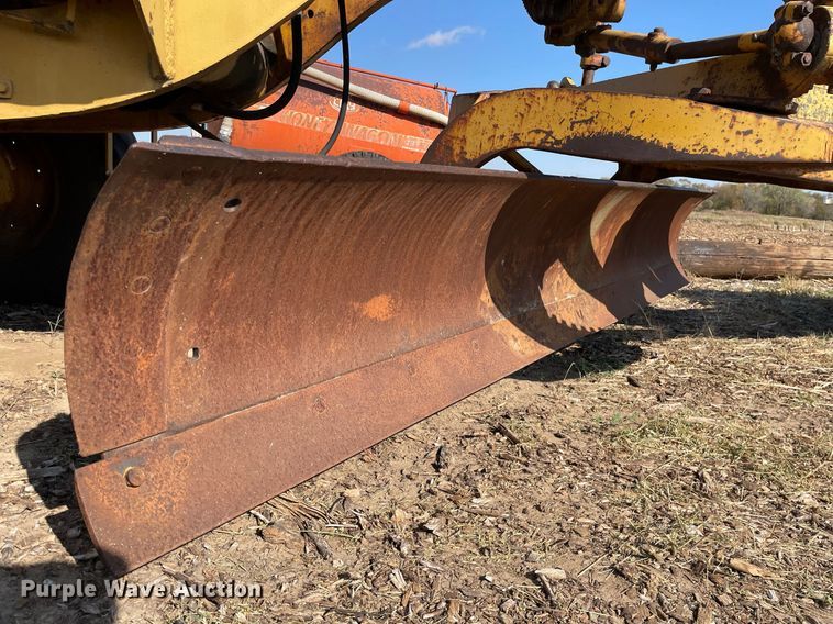 image for item NX9964 Caterpillar 112  rigid frame motor grader