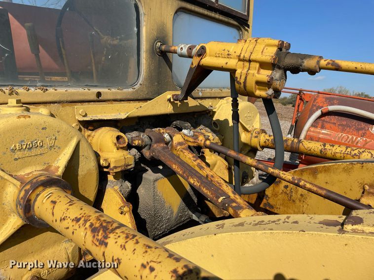 image for item NX9964 Caterpillar 112  rigid frame motor grader