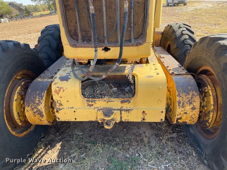 image for item NX9964 Caterpillar 112  rigid frame motor grader