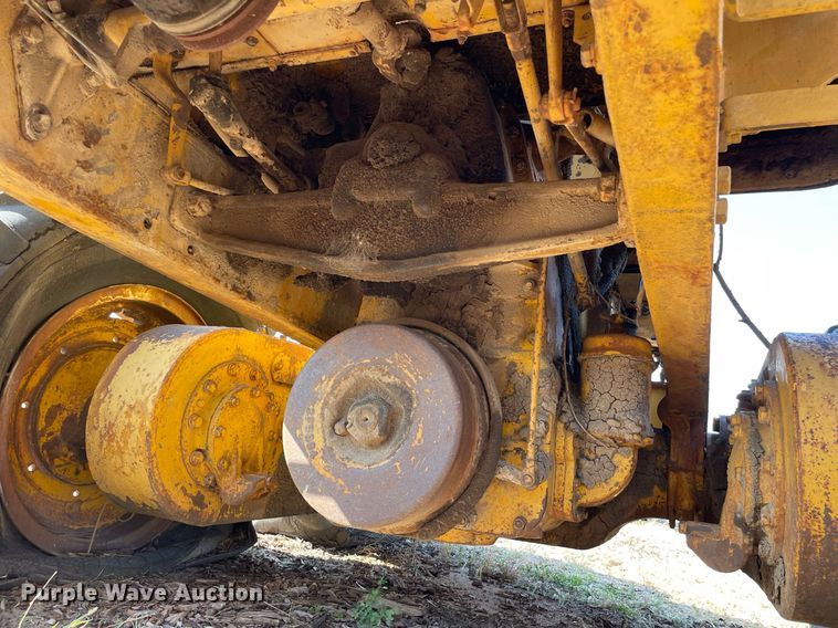 image for item NX9964 Caterpillar 112  rigid frame motor grader