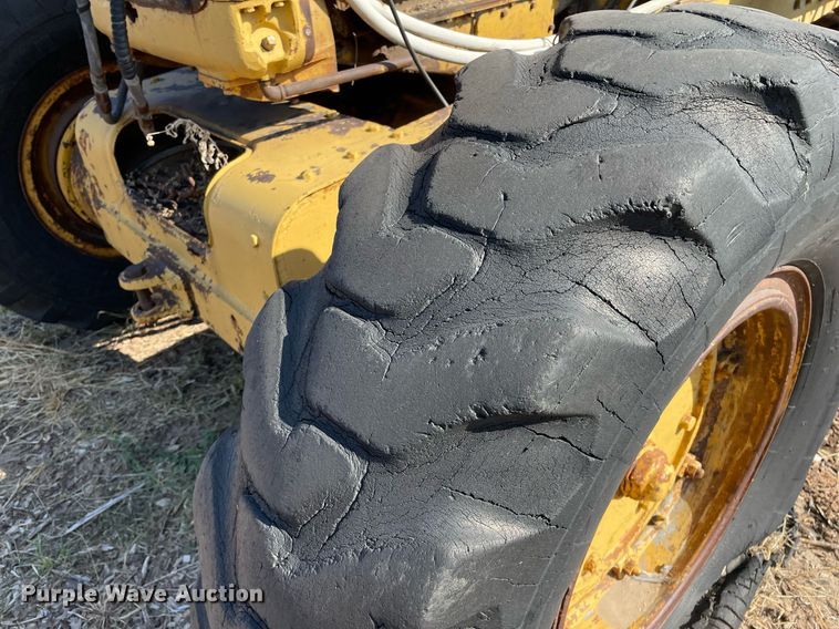 image for item NX9964 Caterpillar 112  rigid frame motor grader