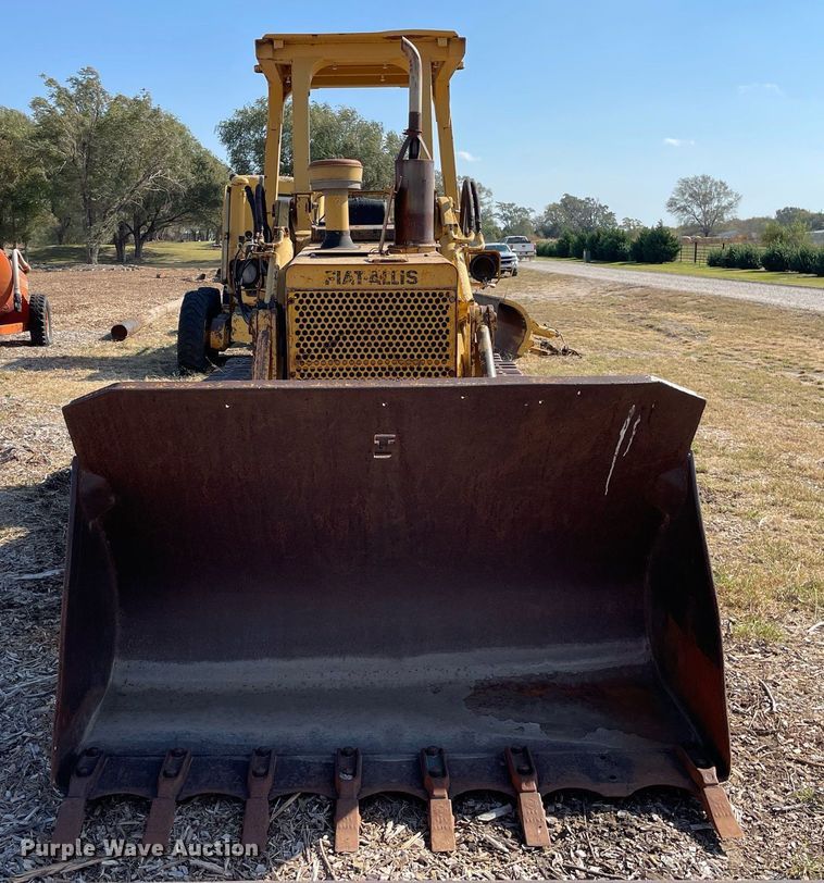 image for item NX9965 1981 Fiat-Allis FL10C  track loader