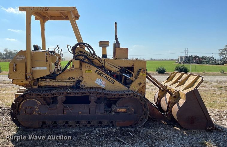 image for item NX9965 1981 Fiat-Allis FL10C  track loader