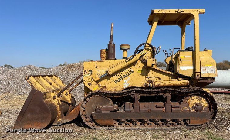 image for item NX9965 1981 Fiat-Allis FL10C  track loader