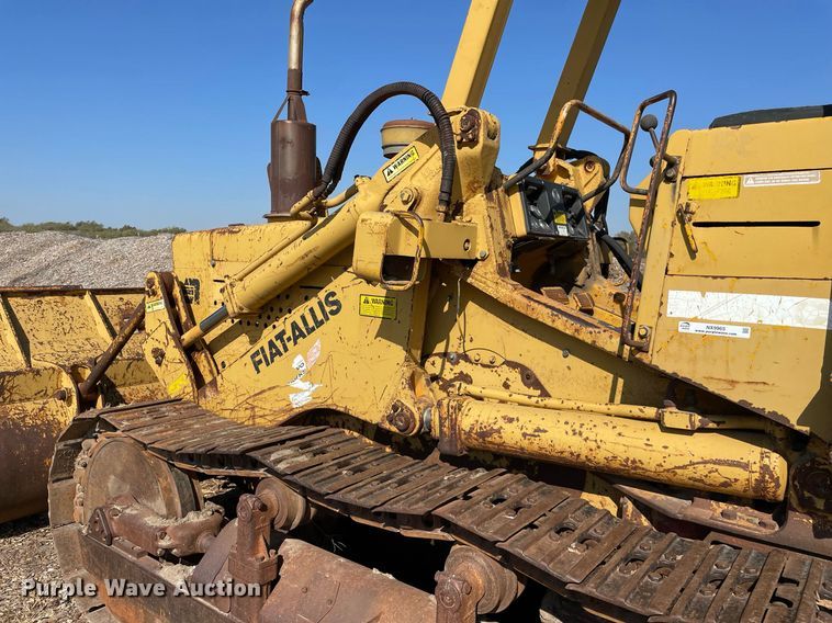 image for item NX9965 1981 Fiat-Allis FL10C  track loader