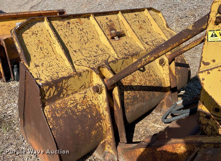 image for item NX9965 1981 Fiat-Allis FL10C  track loader