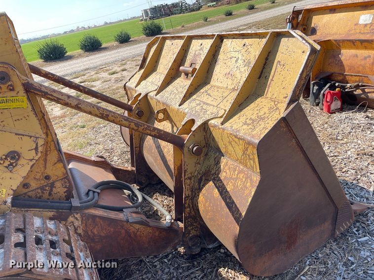 image for item NX9965 1981 Fiat-Allis FL10C  track loader