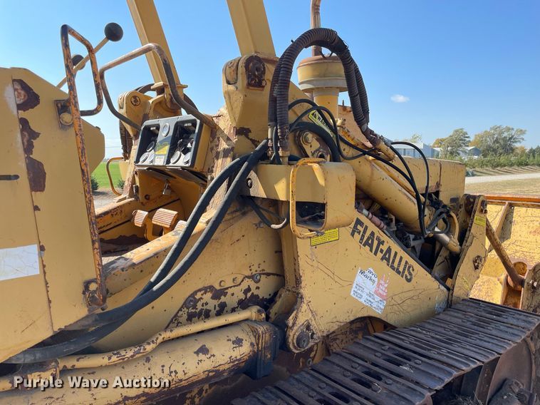 image for item NX9965 1981 Fiat-Allis FL10C  track loader