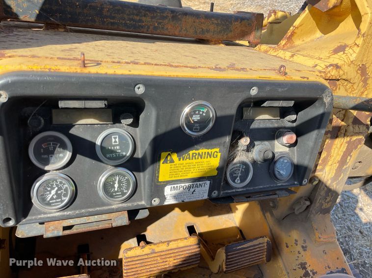 image for item NX9965 1981 Fiat-Allis FL10C  track loader