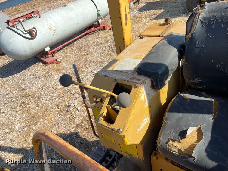 image for item NX9965 1981 Fiat-Allis FL10C  track loader