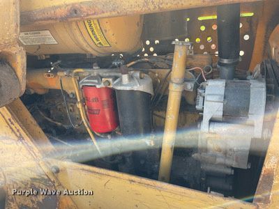 image for item NX9965 1981 Fiat-Allis FL10C  track loader