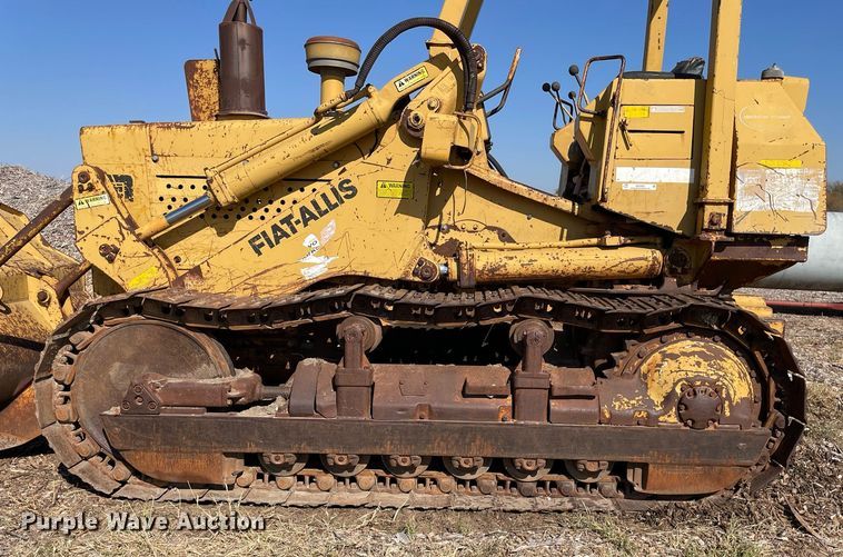 image for item NX9965 1981 Fiat-Allis FL10C  track loader