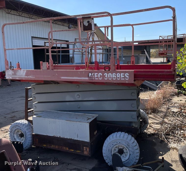 image for item NX9968 Mec 3068ES  scissor lift