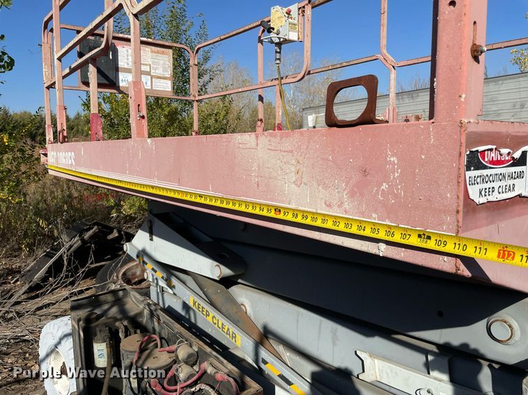 image for item NX9968 Mec 3068ES  scissor lift