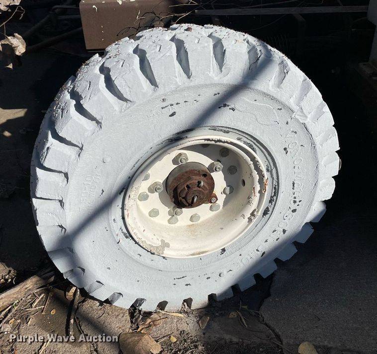 image for item NX9968 Mec 3068ES  scissor lift