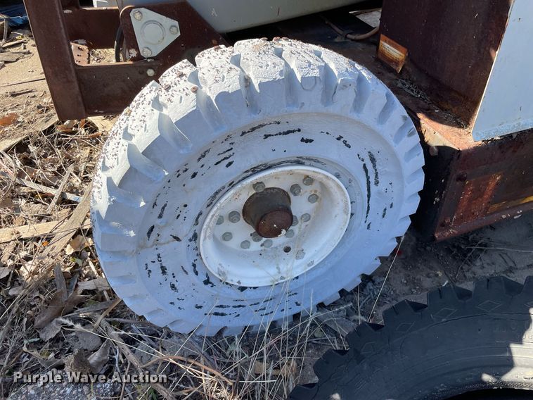 image for item NX9968 Mec 3068ES  scissor lift