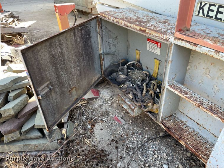 image for item NX9969 1996 Sky Jack SJ9250  scissor lift