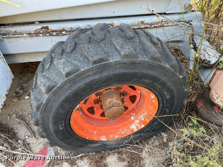 image for item NX9969 1996 Sky Jack SJ9250  scissor lift