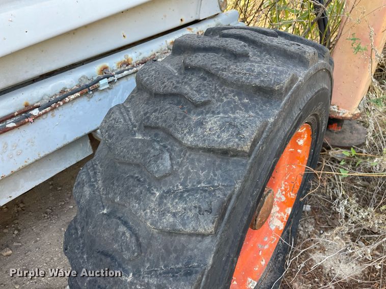 image for item NX9969 1996 Sky Jack SJ9250  scissor lift