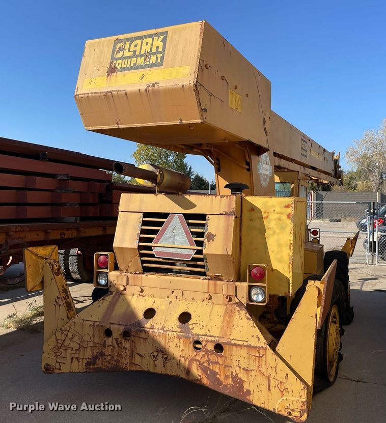 image for item NX9970 1973 Clark 714  crane