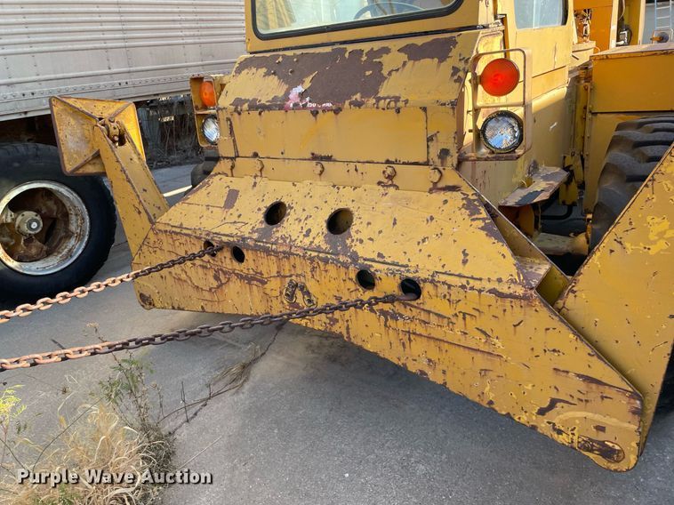 image for item NX9970 1973 Clark 714  crane