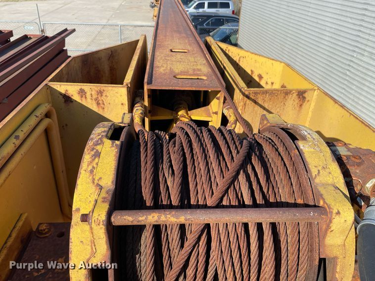 image for item NX9970 1973 Clark 714  crane